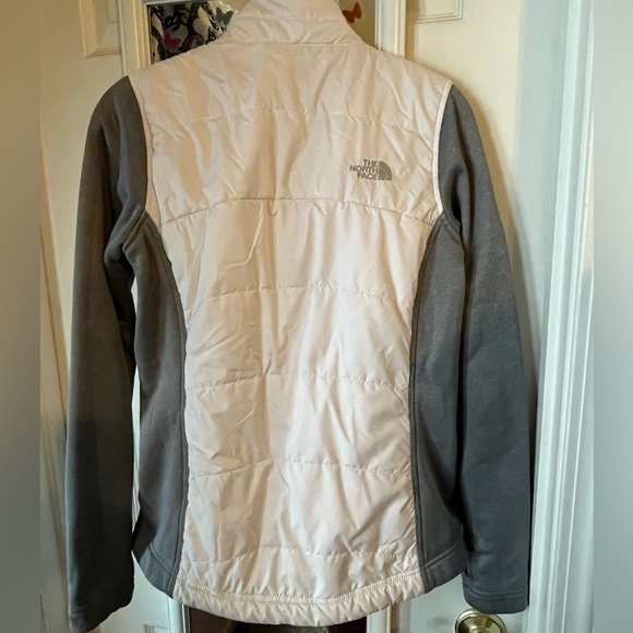 Women’s North Face Jacket - Picture 3 of 4